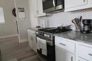 10962 Swang Link Dr, Houston, TX 77043 - Photo 8