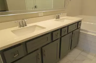 10962 Swang Link Dr, Houston, TX 77043 - Photo 10