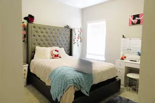 10962 Swang Link Dr, Houston, TX 77043 - Photo 18