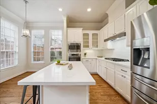 5638 Avalon Way, Houston, TX 77057 - Photo 6