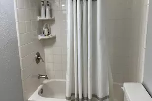 8100 Cambridge St, Houston, TX 77054 - Photo 10