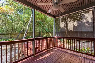 15 Breezy Point Pl, The Woodlands, TX 77381 - Photo 26
