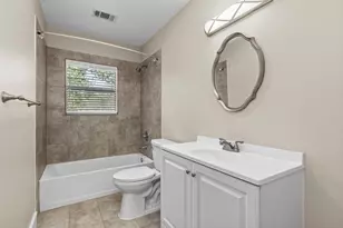 409 E Austin St, Bellville, TX 77418 - Photo 12