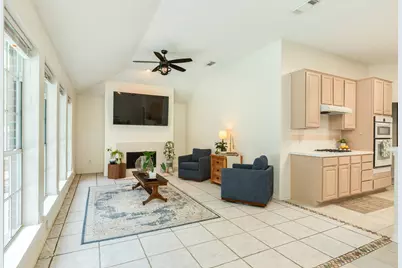 105 Plum Circle, Lake Jackson, TX 77566 - Photo 16