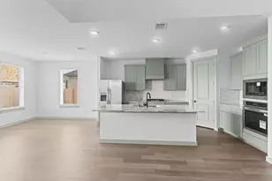 2306 Poseidon St, League City, TX 77573 - Photo 4