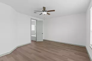 2306 Poseidon St, League City, TX 77573 - Photo 8