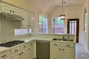 34 Grants Lake Cir, Sugar Land, TX 77479 - Photo 4