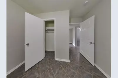 1910 Barnsley Lane, Houston, TX 77088 - Photo 10