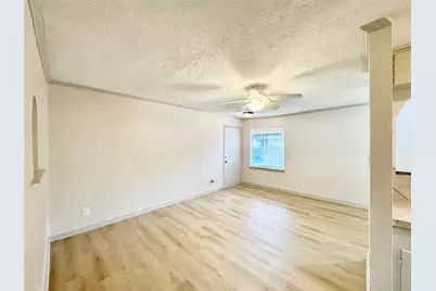 1307 Willard Street #4, Houston, TX 77006 - Photo 10