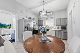 1310 19th St, Galveston, TX 77550 - Photo 14