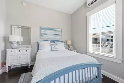 1310 19th Street, Galveston, TX 77550 - Photo 8