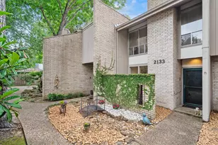 2133 Lake Village Dr, Houston, TX 77339 - Photo 2