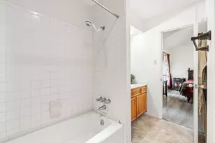 2133 Lake Village Dr, Houston, TX 77339 - Photo 30