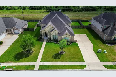 2714 Topaz Cove Lane, Rosharon, TX 77583 - Photo 2