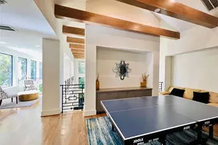 922 T C Jester Blvd, Houston, TX 77008 - Photo 36