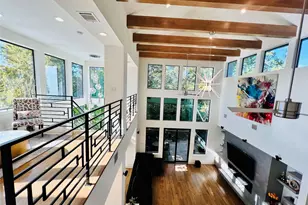 922 T C Jester Blvd, Houston, TX 77008 - Photo 32