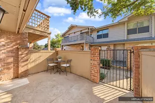 2711 Grants Lake Blvd, Sugar Land, TX 77479 - Photo 2