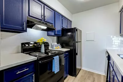 1100 Graham Drive #1203, Tomball, TX 77375 - Photo 2