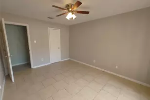 633 Mosswood Dr, Conroe, TX 77302 - Photo 32