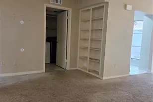 7971 Kendalia Dr, Houston, TX 77036 - Photo 4