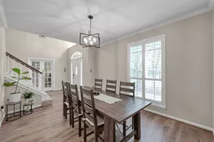 2 S Duskwood Pl, The Woodlands, TX 77381 - Photo 4