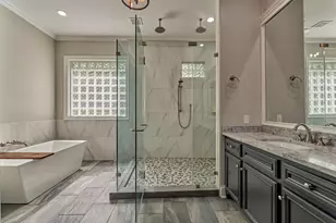 62 Silvermont Dr, The Woodlands, TX 77382 - Photo 26