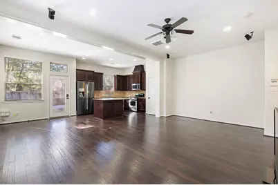 122 Cheswood Manor Drive, The Woodlands, TX 77382 - Photo 6
