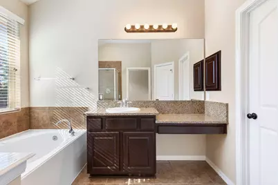 122 Cheswood Manor Drive, The Woodlands, TX 77382 - Photo 22