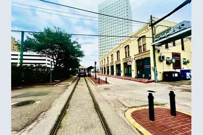 2010 Strand St #202, Galveston, TX 77550 - Photo 10