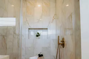 1741 Gardenia Dr, Houston, TX 77018 - Photo 16