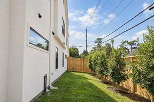 1741 Gardenia Dr, Houston, TX 77018 - Photo 36
