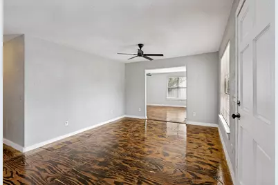 11806 E Jane Lane, Tomball, TX 77375 - Photo 4