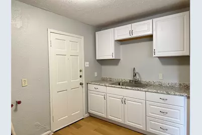 8010 Roswell Street #1, Houston, TX 77022 - Photo 6
