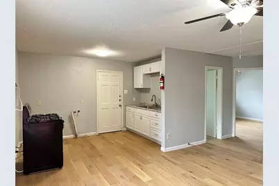 8010 Roswell Street #1, Houston, TX 77022 - Photo 4