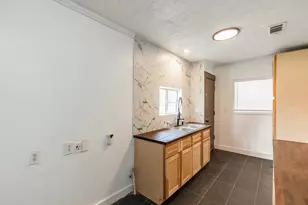 8265 McLean St, Beaumont, TX 77707 - Photo 12