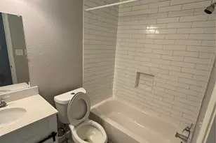 8502 N Main St, Houston, TX 77022 - Photo 10