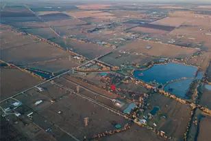 4820 County Rd 45, Angleton, TX 77515 - Photo 14