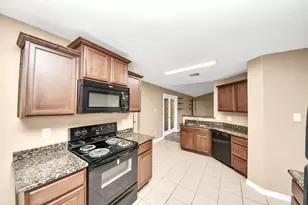 11219 Hall Terrace Ct, Houston, TX 77075 - Photo 8