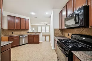 5307 Espuela Ln, Baytown, TX 77521 - Photo 10