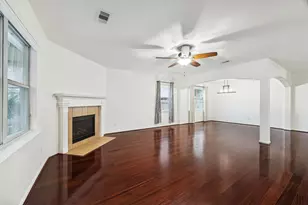 191 Maple Grove Dr, Conroe, TX 77384 - Photo 6