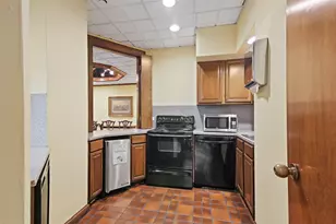 1400 Hermann Dr, Houston, TX 77004 - Photo 34