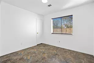 1114 Lochmoor Ln, Pearland, TX 77581 - Photo 10