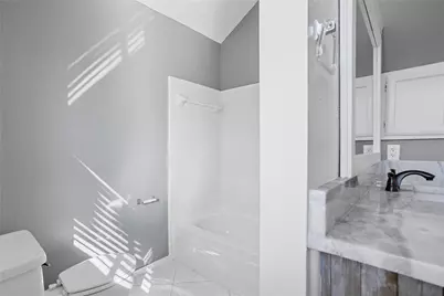 1114 Lochmoor Lane, Pearland, TX 77546 - Photo 14