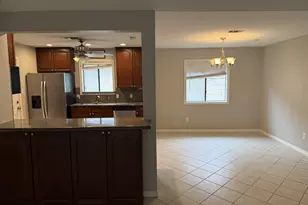 38 Campeche Cir, Galveston, TX 77554 - Photo 4