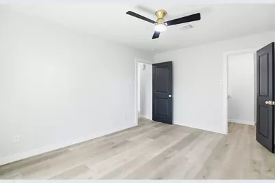 1722 Cherry Bend Drive, Houston, TX 77077 - Photo 16