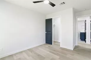 1722 Cherry Bend Dr, Houston, TX 77077 - Photo 18