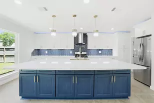 1722 Cherry Bend Dr, Houston, TX 77077 - Photo 6