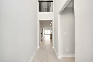 11127 Rose River Dr, Houston, TX 77044 - Photo 2