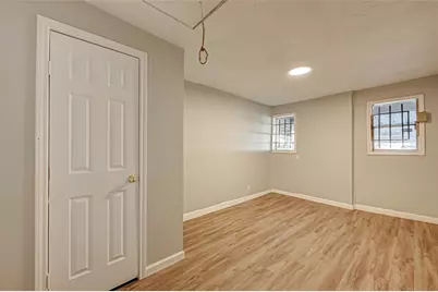 5102 Lyndhurst Drive, Houston, TX 77033 - Photo 8