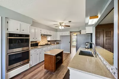 515 Northwood Drive, Conroe, TX 77303 - Photo 16